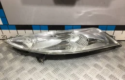 [Б/У] Указатель поворота/габариты левый Juke F15 NISSAN 261251KL0B