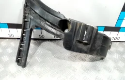 [Б/У] Направляющая заднего бампера правая VOLVO 30698136