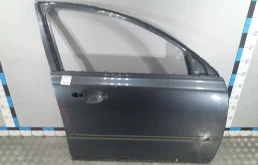 [Б/У] Дверь передняя правая Volvo S40 V50 VOLVO 31335444
