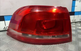 [Б/У] Фонарь задний наружный левый (универсал) VW Passat B7 VAG 3AF945095E