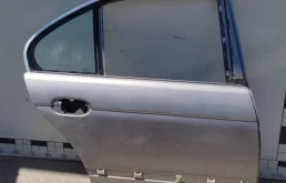 [Б/У] Дверь задняя правая BMW E39 - + Стекло форточки 51347038252 [ХОРОШЕЕ] BMW 41528266722
