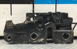 [Б/У] Замок капота на панель Audi Q7 VAG 4L0823509B