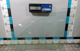 [Б/У] Стекло двери передней левой F30 F31 F80 - Царапинка [ХОРОШЕЕ] BMW 51337259825