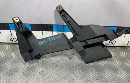 [Б/У] Кронштейн фары правой BMW E83 BMW 63126939200
