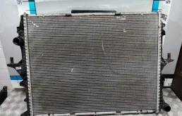 [Б/У] Радиатор охлаждения 710x551x40 VAG 7L0121253A