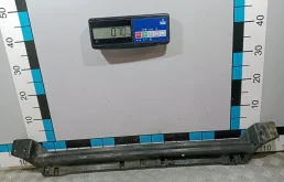[Б/У] Балка подрадиаторная Touareg 7P VAG 7P0805551