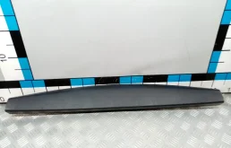 [Б/У] Обшивка двери багажника верхняя HYUNDAI / KIA 817602Y0009P