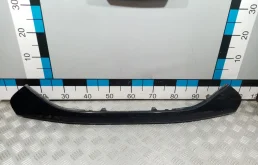 [Б/У] Накладка на решетку радиатора ix35 HYUNDAI / KIA 865502Y000