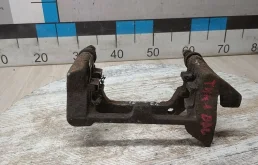 [Б/У] Скоба суппорта заднего правого Audi - диск 300х12 [ХОРОШЕЕ] VAG 8K0615426C