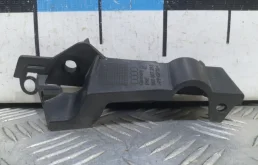 [Б/У] Кронштейн переднего бампера левый Audi A4 VAG 8K0807283