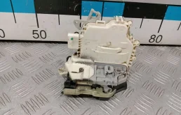 [Б/У] Замок двери задней левой Audi Porsche VAG 8K0839015F