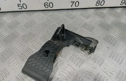 [Б/У] Крючок капота Audi A3 VAG 8P0823480B