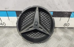 [Б/У] Кронштейн решетки радиатора Mercedes MERCEDES BENZ A0008880060