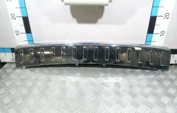 [Б/У] Накладка заднего бампера Mercedes W166 ML/GLE - Мелкие царапины, маленькие выцветания хрома [Незначительные дефекты] MERCEDES BENZ A1668852174