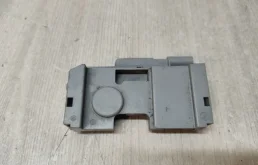 [Б/У] Выключатель концевой замка капота правый MERCEDES BENZ A2048704458