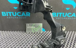 Б/У Кронштейн крепления блок фары, крыла Kia Ceed II JD (G4FA) 1.4L MT 2012 Хэтчбек 64156A2000