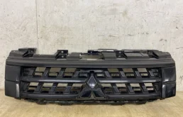 Решётка радиатора для Mitsubishi Pajero V90 5dr rest II 2014-2020