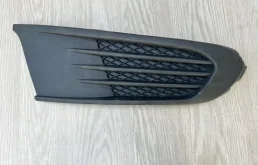 Решетка в бампер Volkswagen Polo 5 6RU853666C9B9, передняя правая