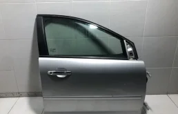 Дверь передняя правая Ford Focus 2 СЕДАН AODA 2.0