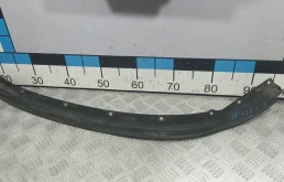 [Б/У] Уплотнитель двери передней правой MERCEDES BENZ A1647201478