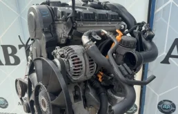 Двигатель VOLKSWAGEN PASSAT 2001-2005 038100098NX B5+ AVF