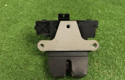 Замок крышки багажника ford Focus 2 2005-2008 1570448 ДОРЕСТАЙЛИНГ