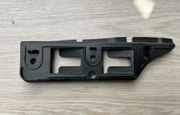 Направляющая бампера Volkswagen Golf 5 1K0807184 1K, передняя правая