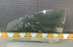 Стекло Ford Focus 2010 1342624 2 SHDA, переднее левое