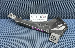 Кронштейн переднего бампера левый Audi Q7 2009 4L0807283B 4L BHK
