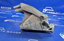 кронштейн опоры двигателя AUDI A6 4G2 CHJA - 8K0199307CD