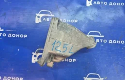 кронштейн опоры двигателя MERCEDES C-CLASS 204054 M272KE30 - A2722232104