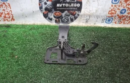 Крюк замка капота Audi A4 2009 8T0823480 B8 CAEB
