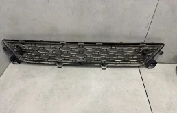 Решетка в бампер центральная Volvo XC60 30763423