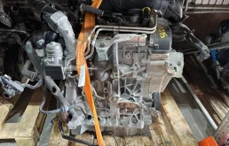 Двигатель Volkswagen Golf CJZ CJZ