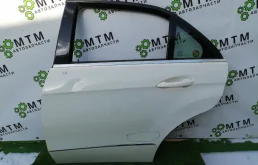 Дверь задняя левая Mercedes-Benz E class 2012 A2127300105 200 М271860, задняя левая