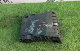 Крышка блока предохранителей Audi Q3 2012 1K0937132F 8U CCZ