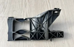 Крепление фары Audi A6 4G0805607 4G, переднее левое