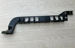 Направляющая бампера Skoda Octavia 7 5E5807864 5E, задняя правая