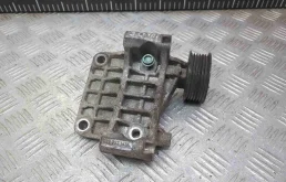 Кронштейн генератора A6 C6 (4F) 2004-2008 3,0 Дизель АКПП Универсал.
