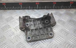 Кронштейн генератора A6 C6 (4F) 2004-2008 3,0 Дизель АКПП Седан.