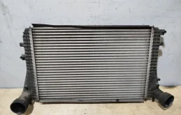 Радиатор интеркулера Audi A3 1K0145803A 137