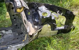 Лонжерон передний левый для Audi Q7 на фотографиях