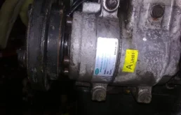 Двигатель без навесного для Ford Ranger 2012 года на фотографиях