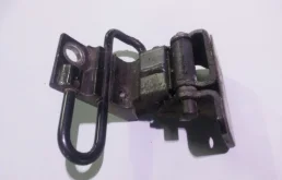 Петля двери нижняя Audi Q7 2006-2007