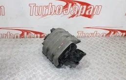 Коллектор впускной Audi A5 8T A4 B8 Q5 8R 2.8 3.2