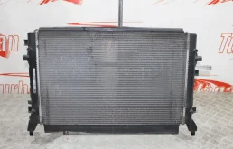 Радиатор охлаждения Volkswagen Passat B6 B7 Golf 6