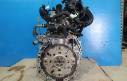 Двигатель без навесного для Nissan X-Trail 2017 года на фотографиях