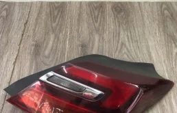 ФОНАРЬ ЗАДНИЙ ПРАВЫЙ (КРЫЛО) 39024201 для Opel Insignia Седан A 2008-2017