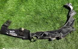 Кронштейн правой фары нижний для BMW 3er на фотографиях