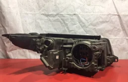 Фары для Land Rover Range Rover Evoque 2018 года на фотографиях